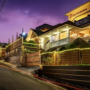 https://hotel-star-emirates-anaviratty.kerala-hotels.net